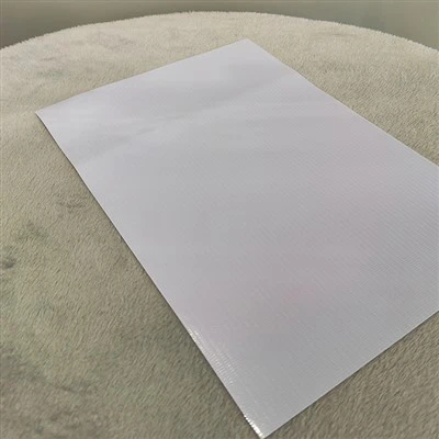 Materiál vonkajšieho banneru reštaurácie